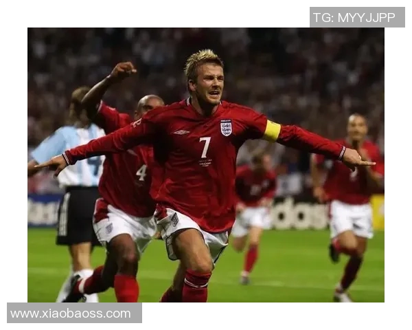 年轻球员逆袭足球明星展现实力与自信引发赛场新风潮