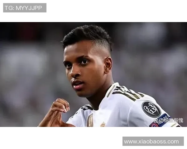 没有足球鞋的足球明星如何在绿茵场上创造奇迹与传奇 没有足球鞋的足球明星如何在绿茵场上创造奇迹与传奇