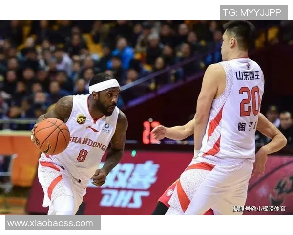 武汉篮球队在精英赛中以85分高居积分榜首位展现强劲实力 武汉篮球队在精英赛中以85分高居积分榜首位展现强劲实力